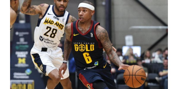 Isaiah Thomas firma con i Los Angeles Lakers